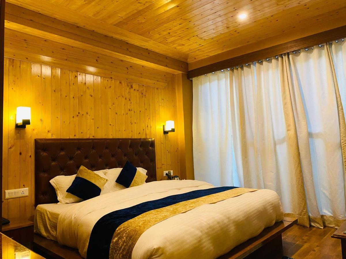 Vista Resort Near Mall Road Manali - Centrally Heated & Air Cooled Exteriör bild