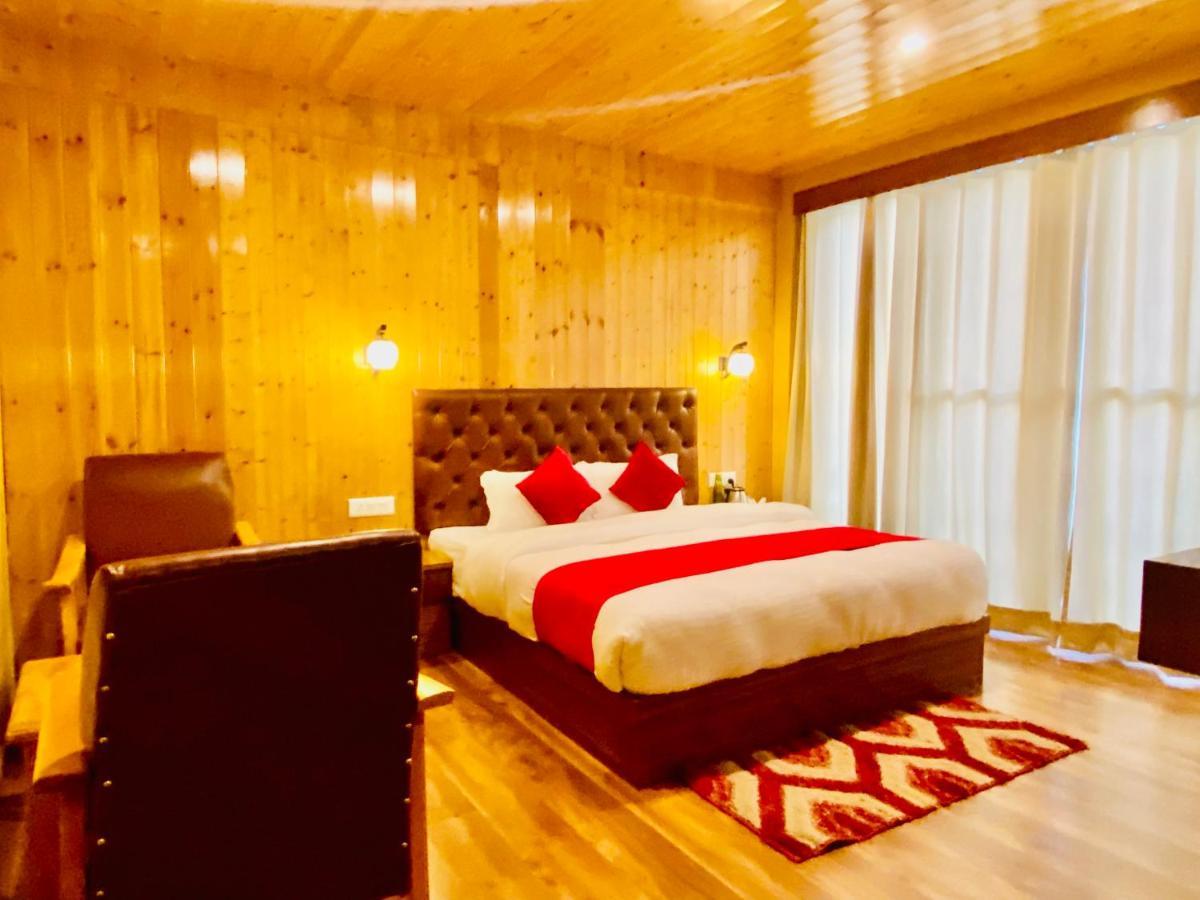 Vista Resort Near Mall Road Manali - Centrally Heated & Air Cooled Exteriör bild