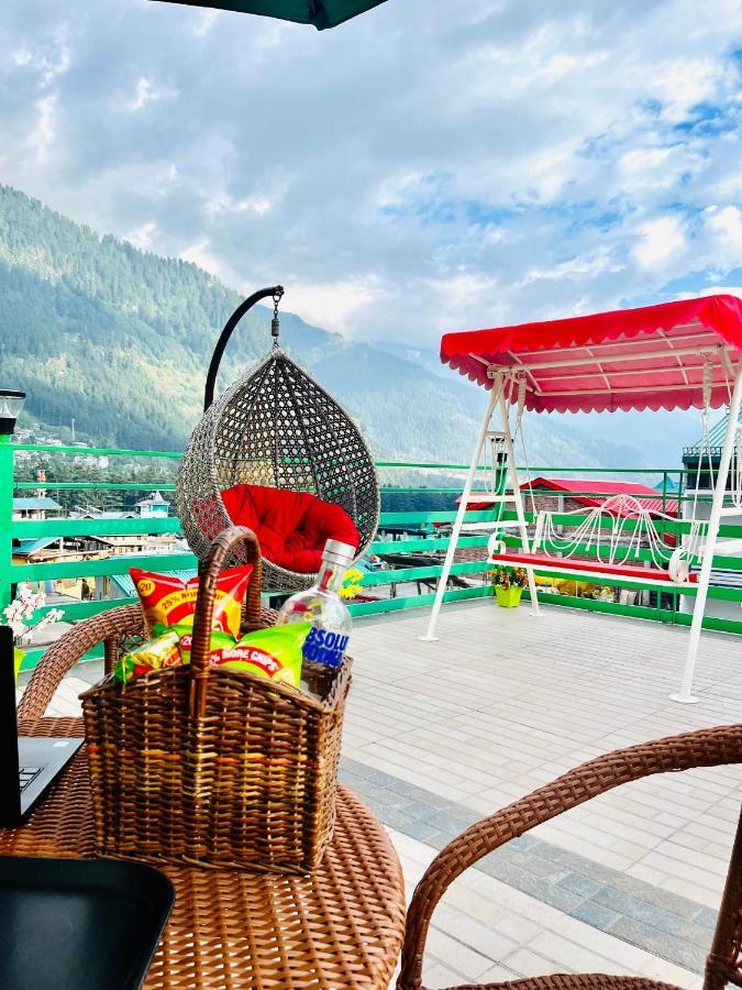 Vista Resort Near Mall Road Manali - Centrally Heated & Air Cooled Exteriör bild