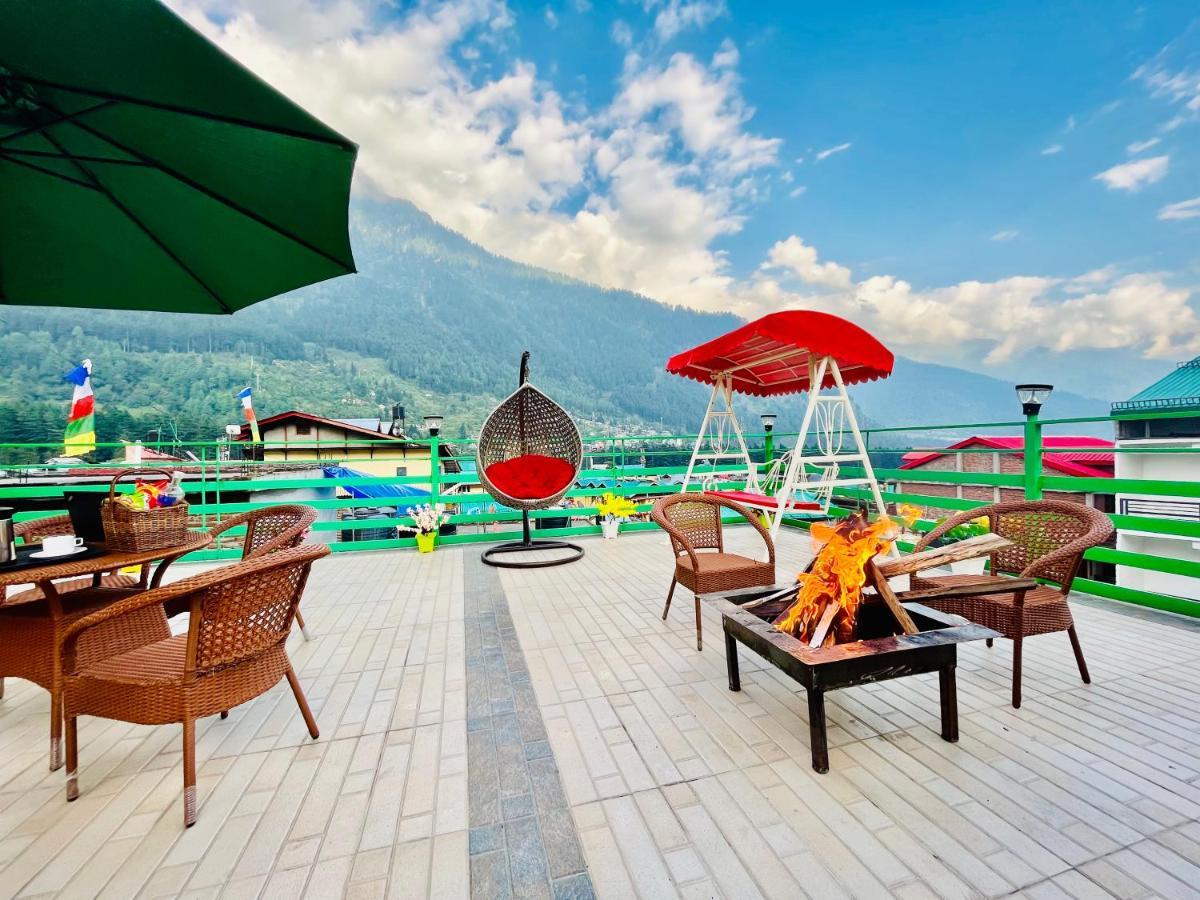 Vista Resort Near Mall Road Manali - Centrally Heated & Air Cooled Exteriör bild