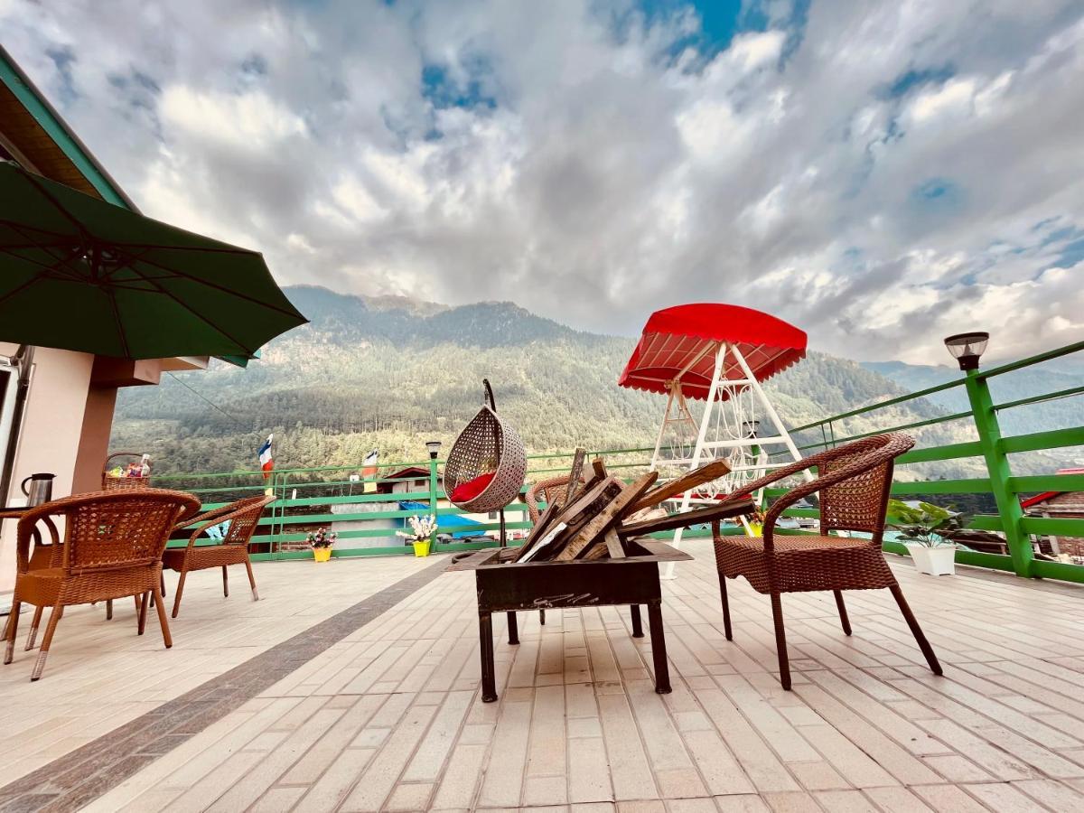 Vista Resort Near Mall Road Manali - Centrally Heated & Air Cooled Exteriör bild